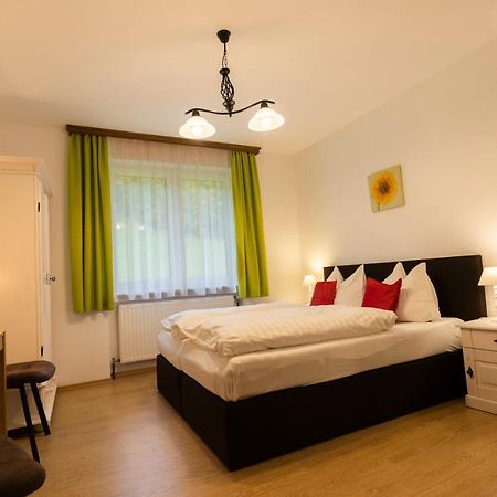Alpenhotel Ensmann Lassing  Buitenkant foto