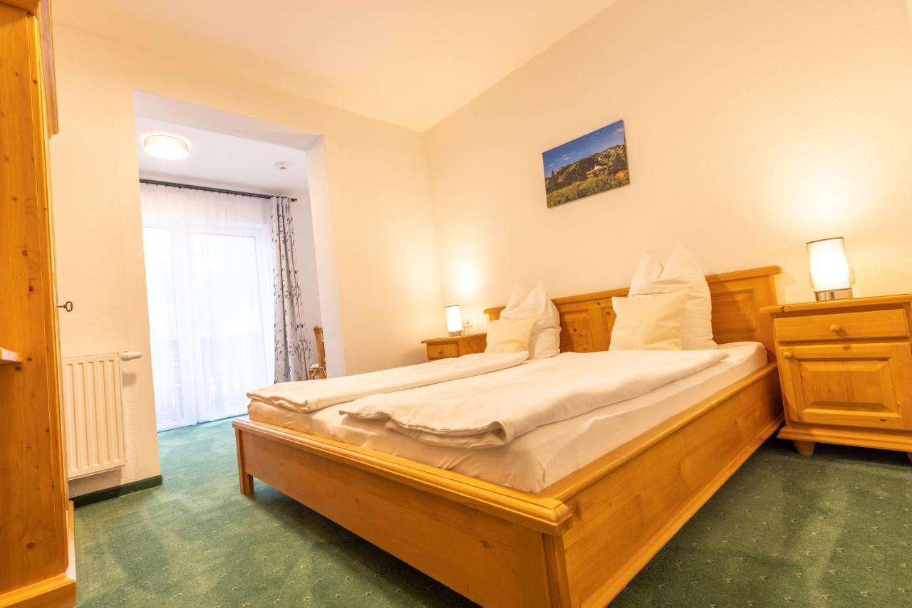 Alpenhotel Ensmann Lassing  Buitenkant foto
