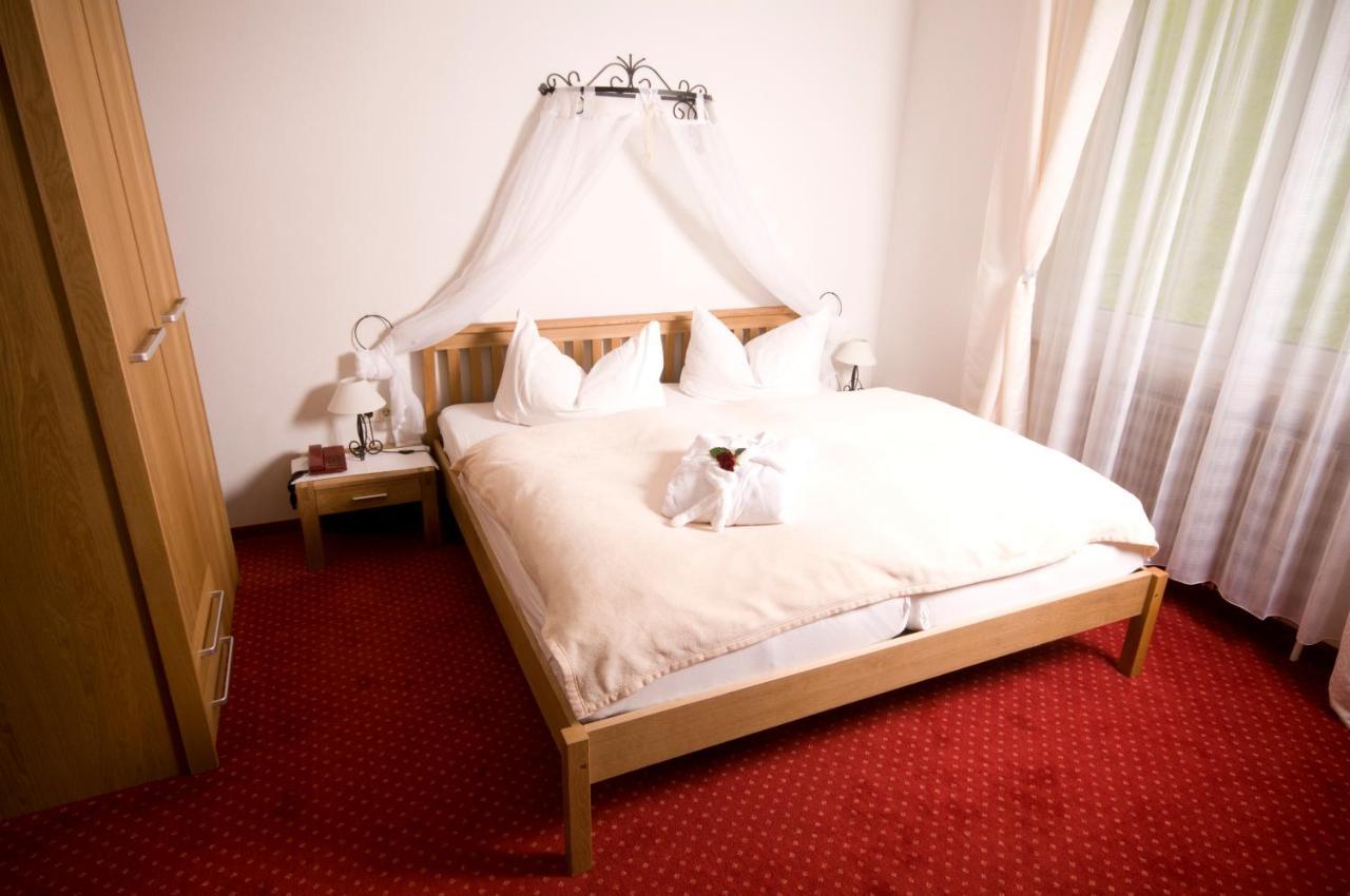 Alpenhotel Ensmann Lassing  Buitenkant foto